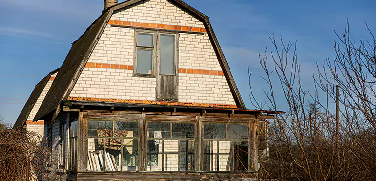 Types of Houses We Buy Without Repairs in Tichigan, WI